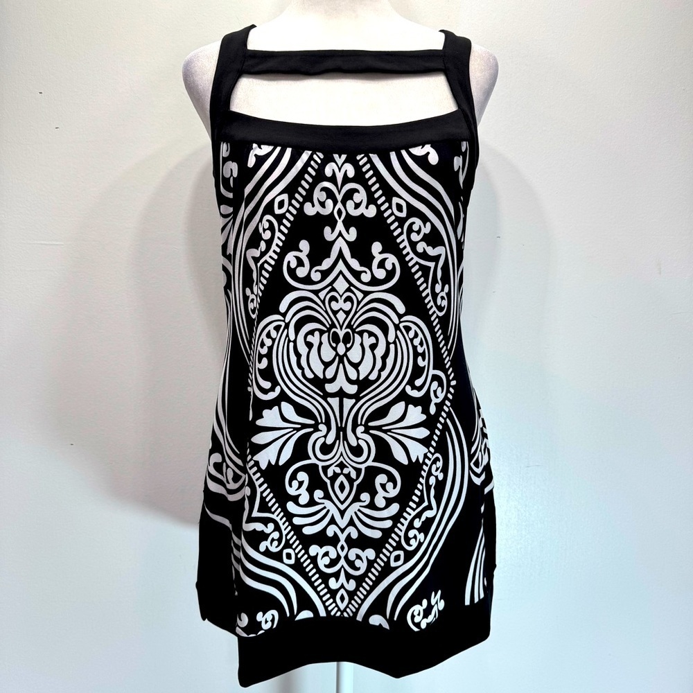 White House Black Market Tank Top Strappy Black & White Print Bodycon WHBM